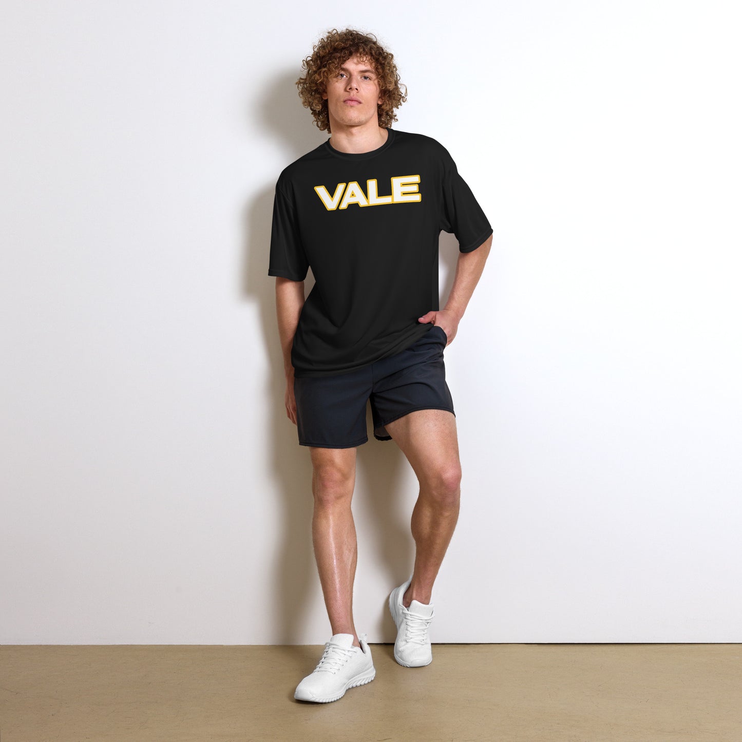 Vale Unisex performance crew neck t-shirt